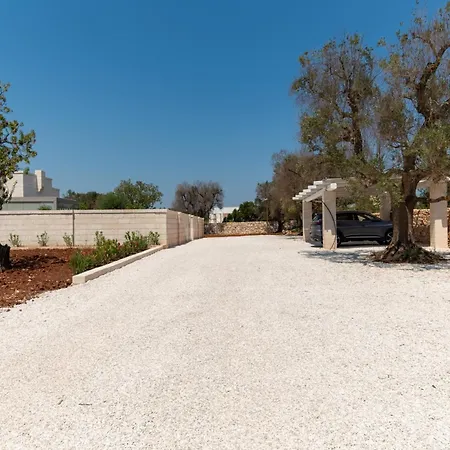 Astra Bona 펜션 오스투니